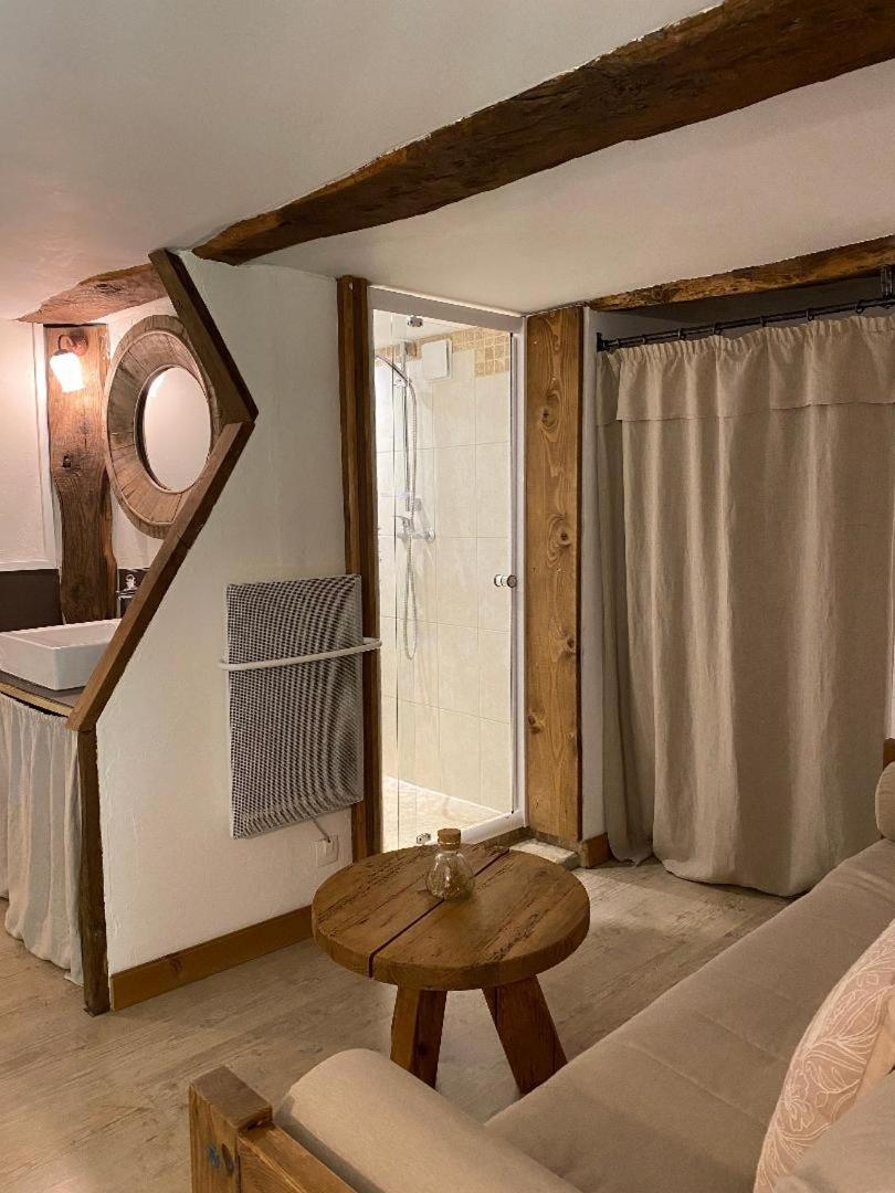 Bed & Breakfast La Perle De La Lauziere, D Hotes *