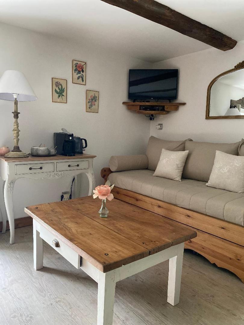 Bed & Breakfast La Perle De La Lauziere, D Hotes *